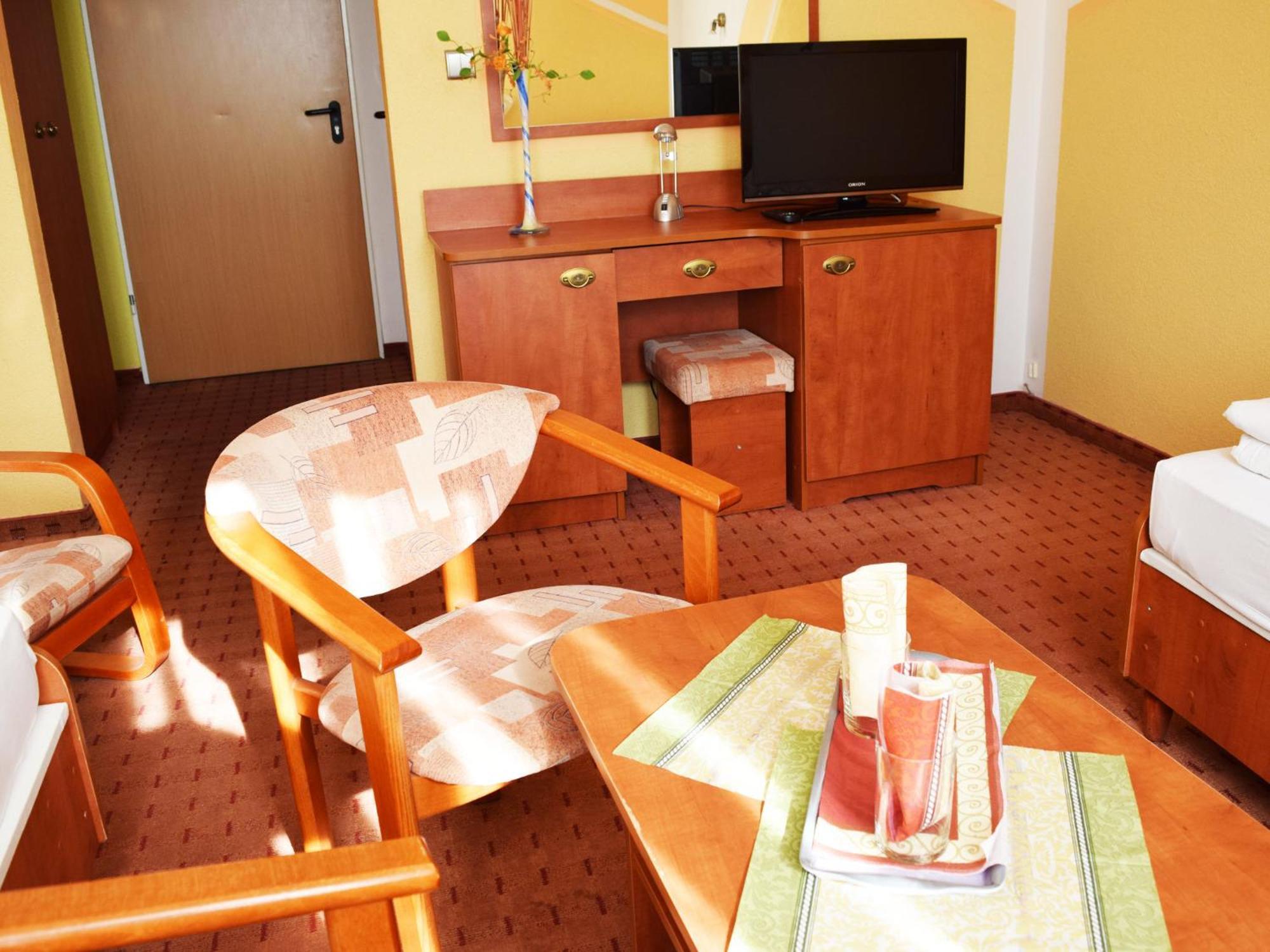 Hotel Jan Zgorzelec Habitación foto