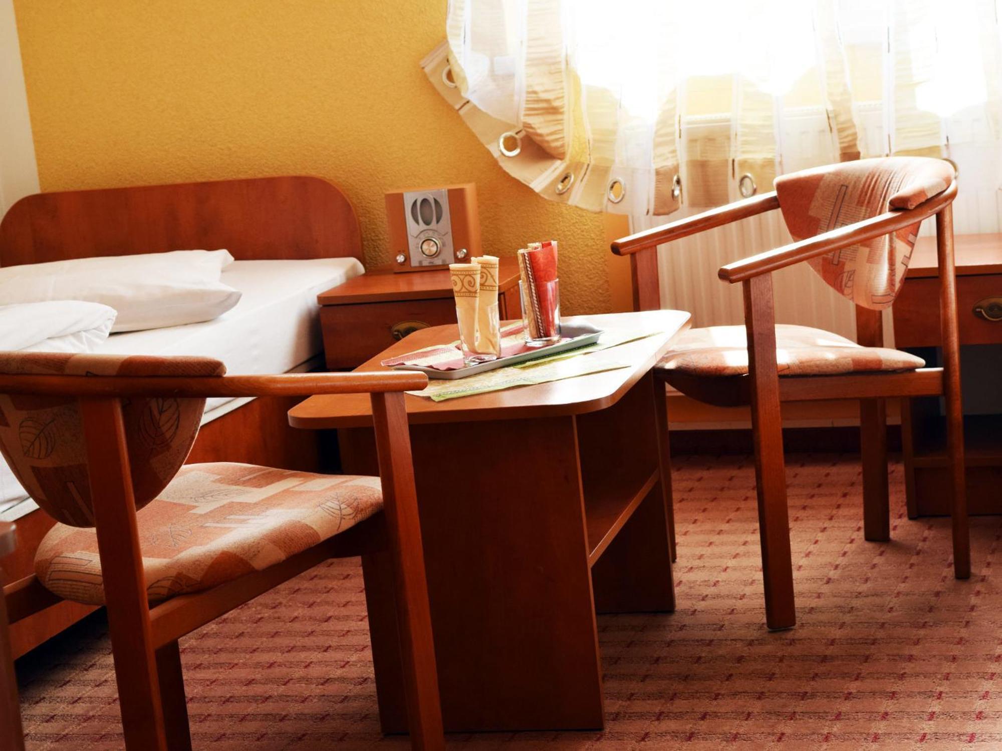 Hotel Jan Zgorzelec Habitación foto